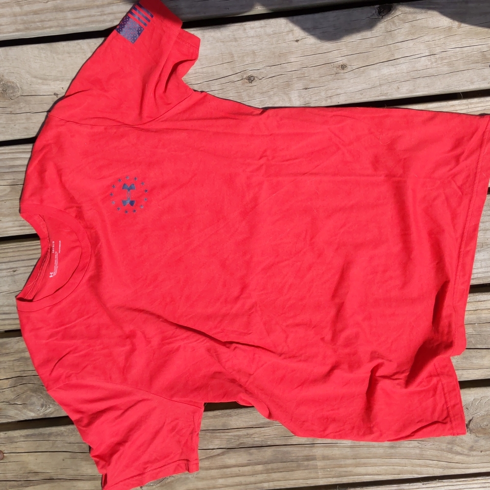 Men's under armour t-shirt